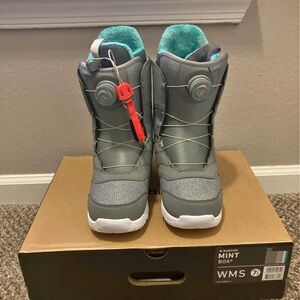 Burton Snowboard Boots - New